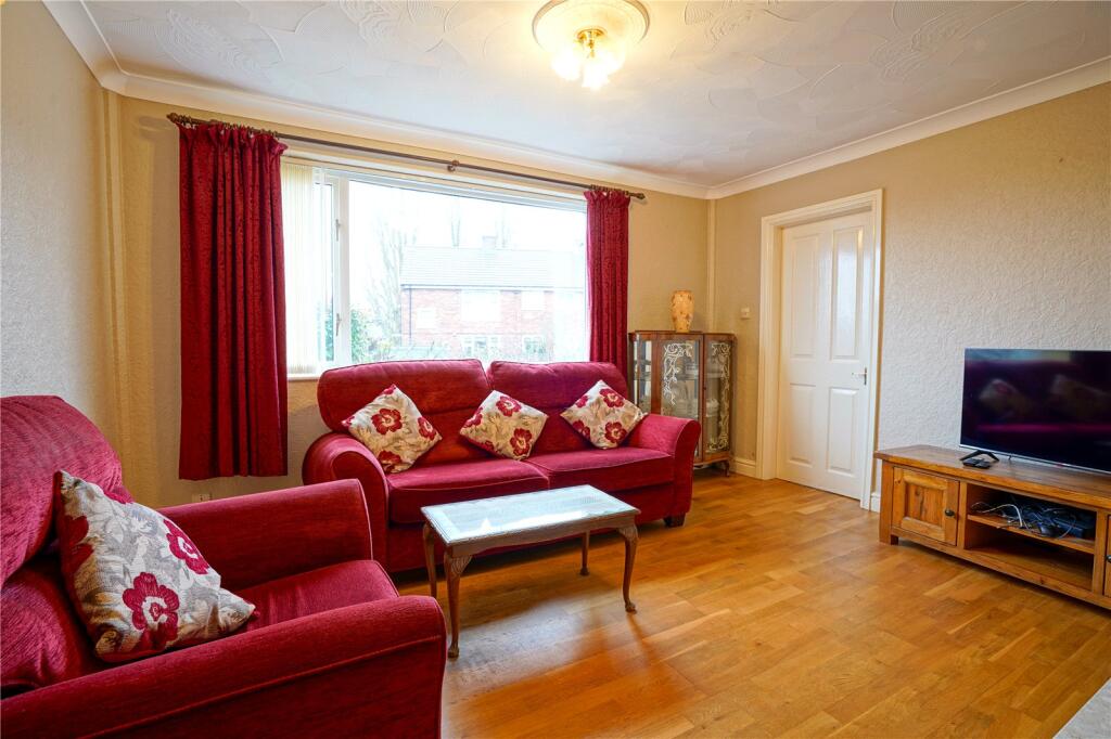 Greenwood Crescent, Wickersley, Rotherham, South Yorkshire, S66 photo 4