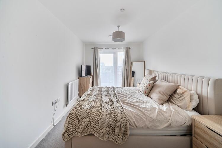 Apartment in Oxford, Temple Cowley, Cowley - View 5
