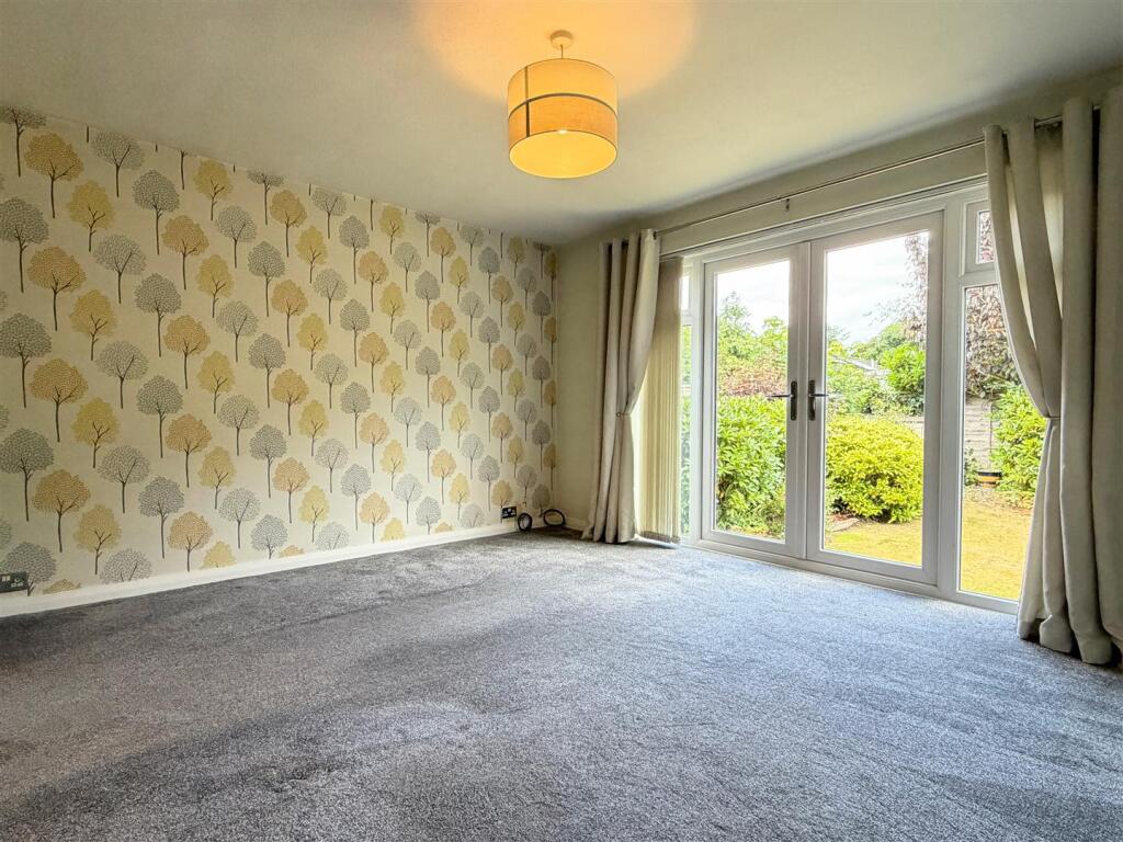 House in Fylde, South Park, Lytham - More