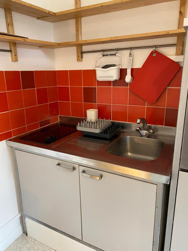 Apartment in London - View 4