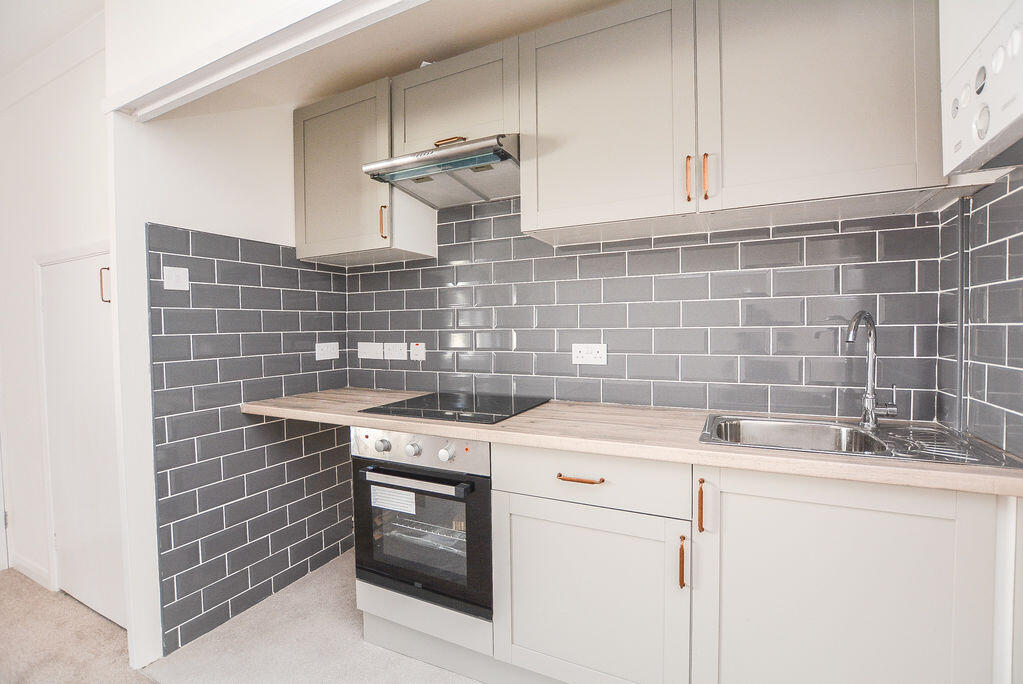 House in Southend-on-Sea, Essex - View 3