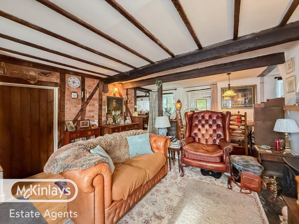 3-bed house on 3 bedroom Cottage in the sought-after village of Uffculme, £222,000