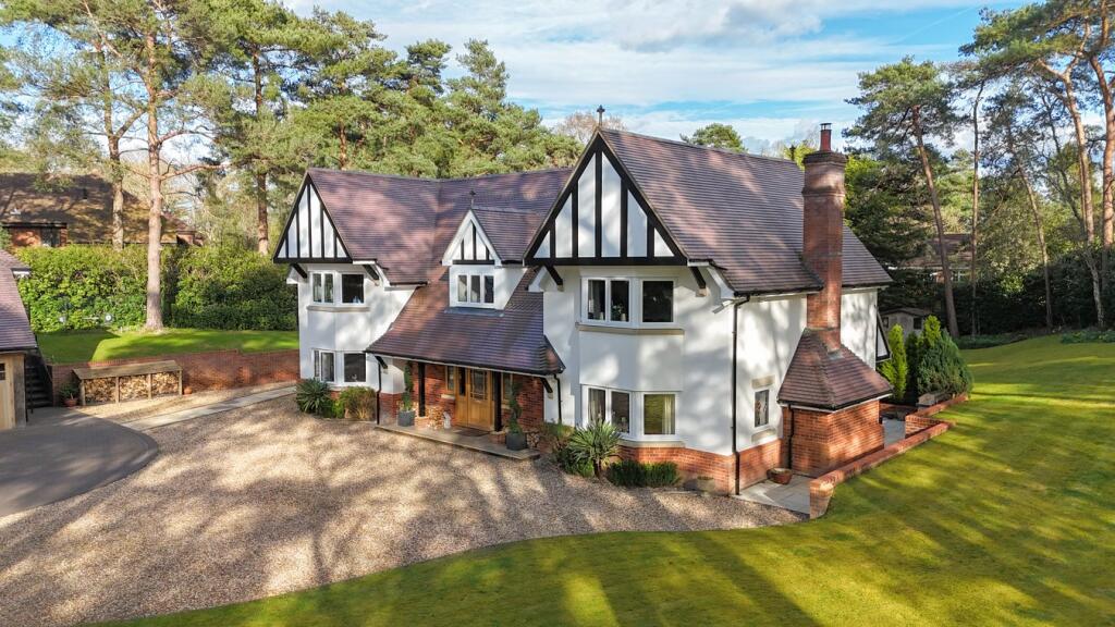 Main image of property: Hurn Road, Ashley, BH24