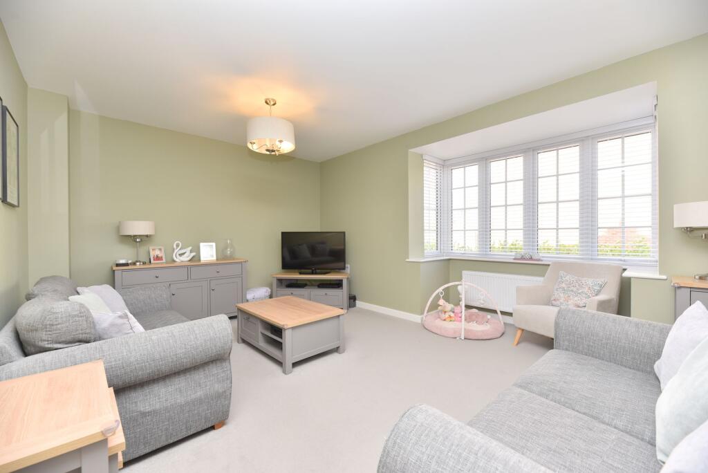 House in Stevenage - View 2
