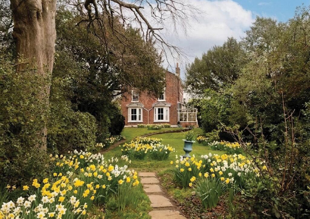 Main image of property: Winifred Lane, Aughton, L39