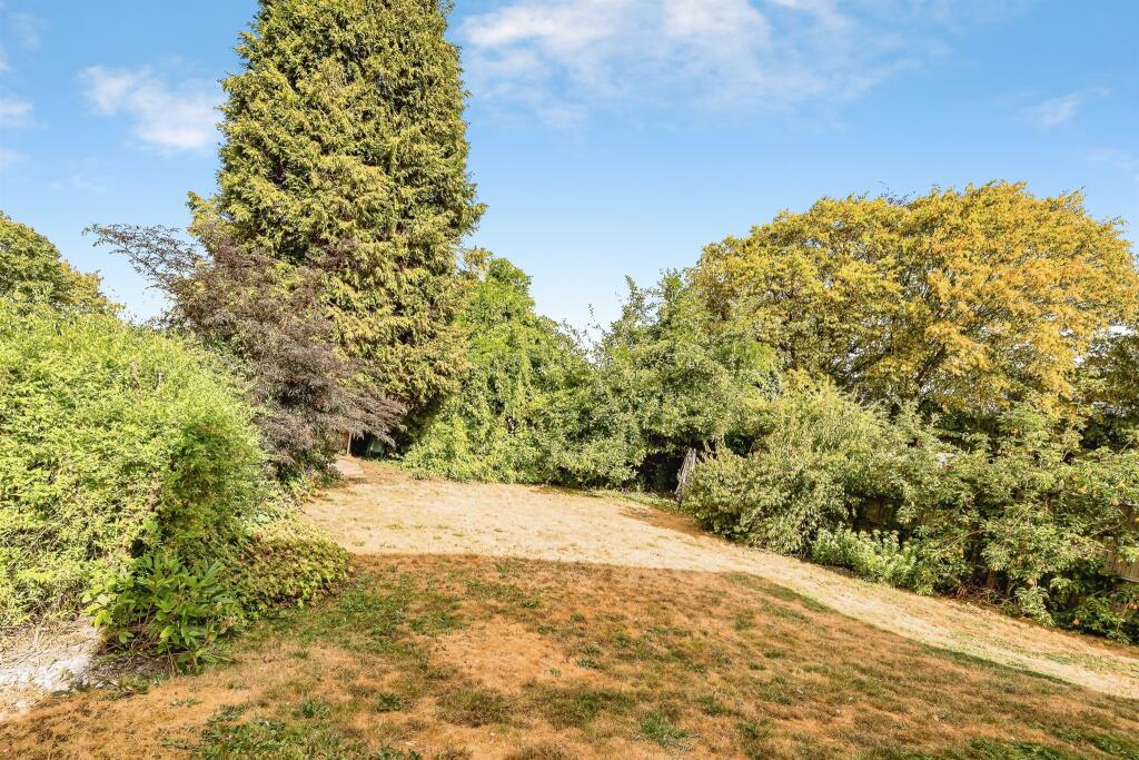 House in Aylesbury, Elmhurst - View 4