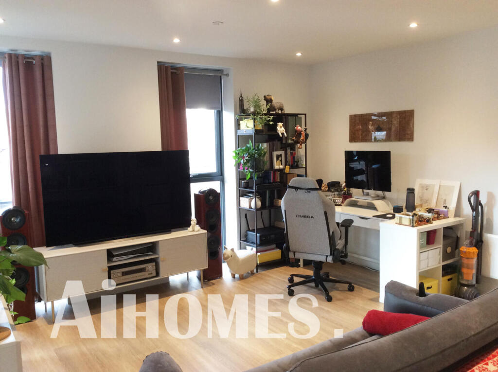 Apartment in Manchester, City Centre - View 2