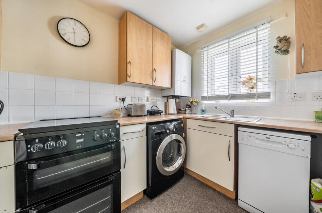 House in Exeter - View 5