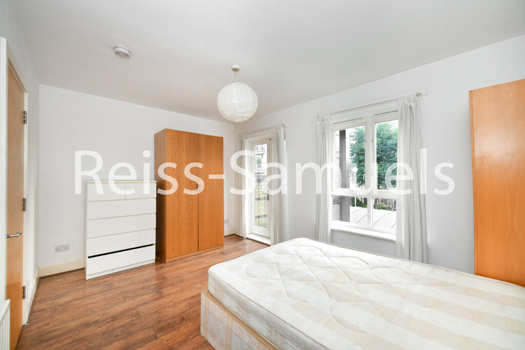 5 bedroom terraced house for rent