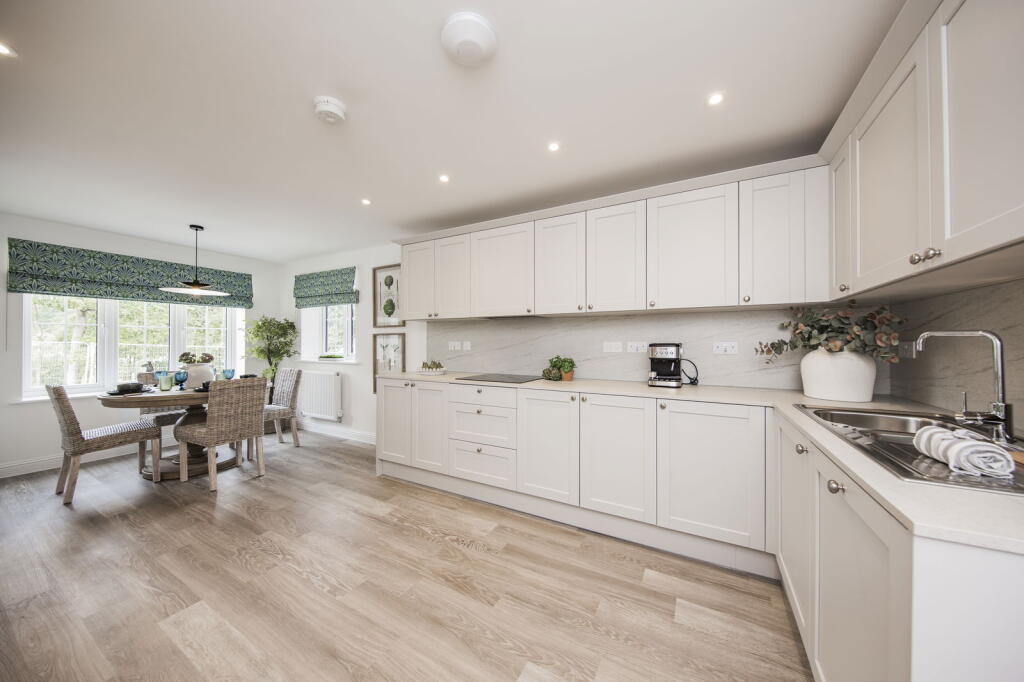 7 Marlowe Close, The Brambles, Crowborough photo 4