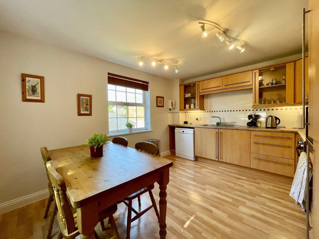 Apartment in Reading - More