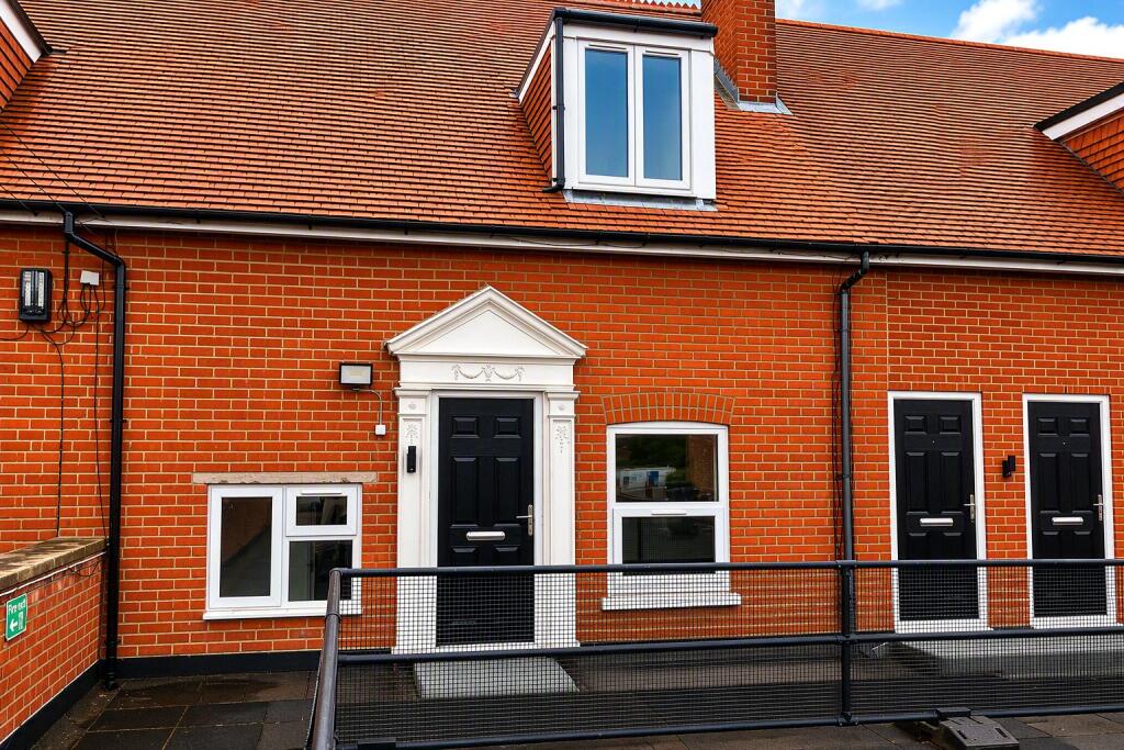 Main image of property: Fleet Road, Fleet, Hampshire, GU51