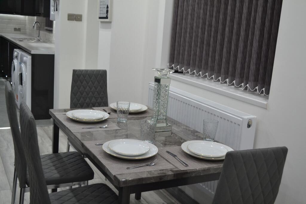 1 bedroom house share for rent