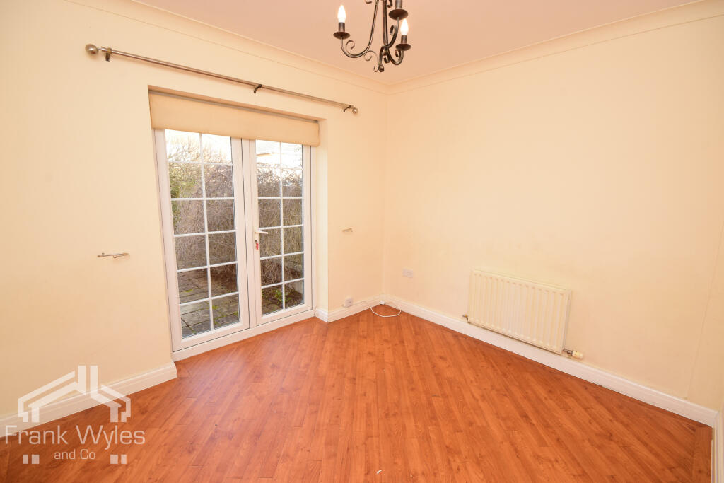 Weavers Close, Lytham St. Annes, Lancashire photo 4