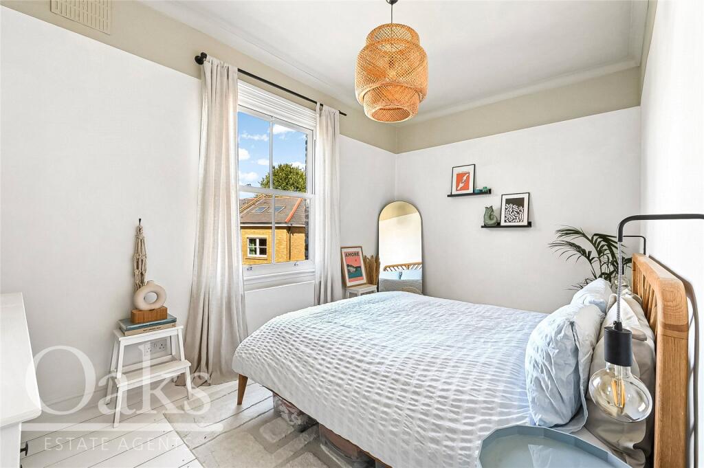 Apartment in London - View 3
