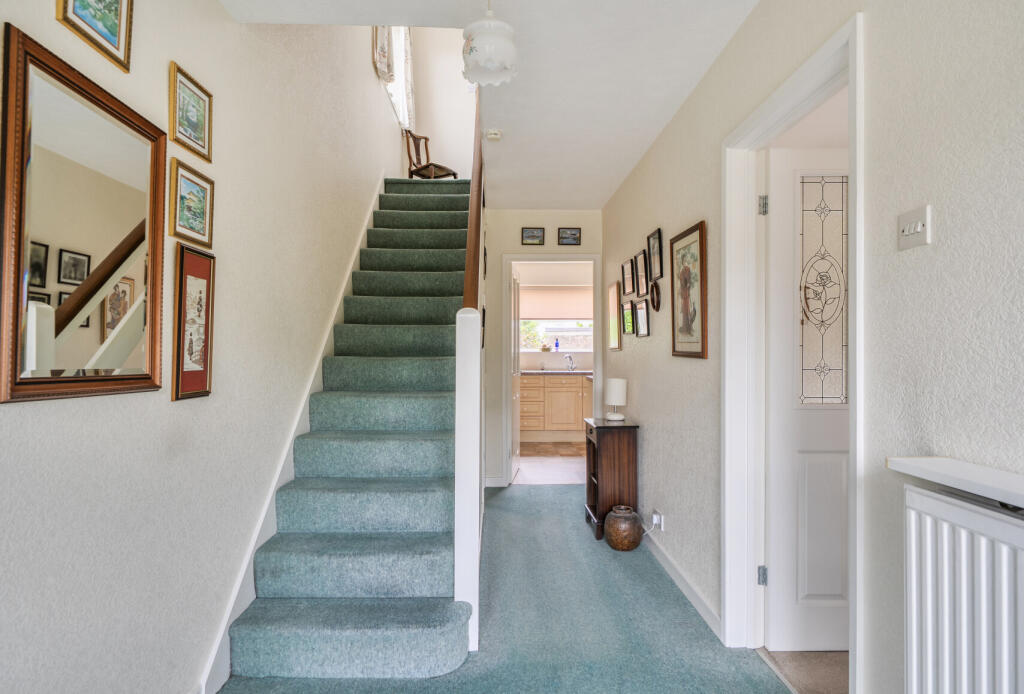 Fenbrook Close, Hambrook, Bristol, South Gloucestershire, BS16 photo 2