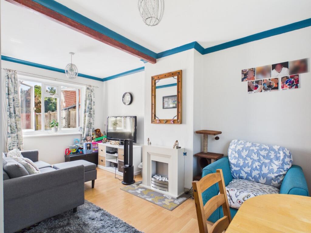 House in Runnymede, Surrey - View 3