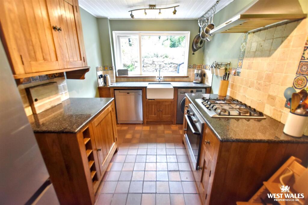 House in Pembroke, Pembrokeshire - View 5