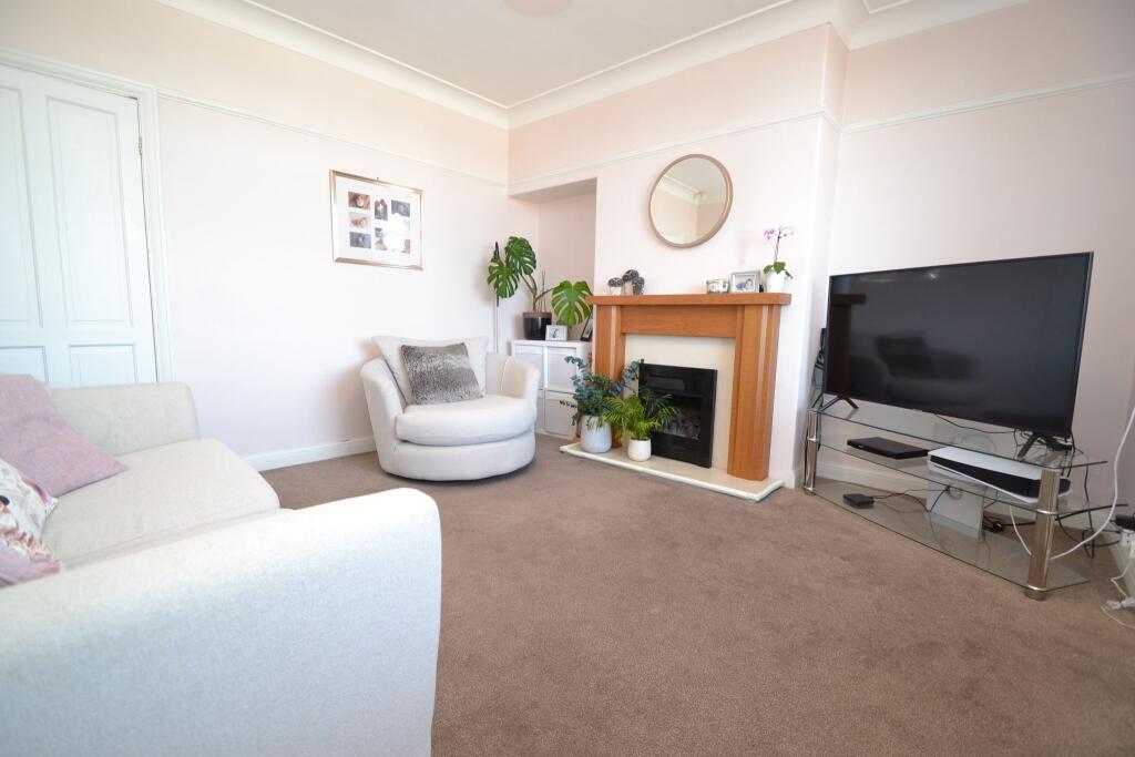 House in Bradford, West Yorkshire - View 3