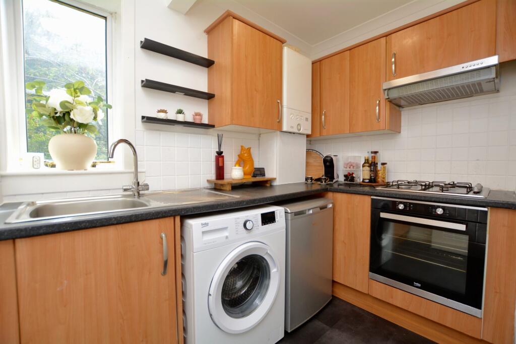 11 Welbeck Crescent, Troon, KA10 6AS photo 4