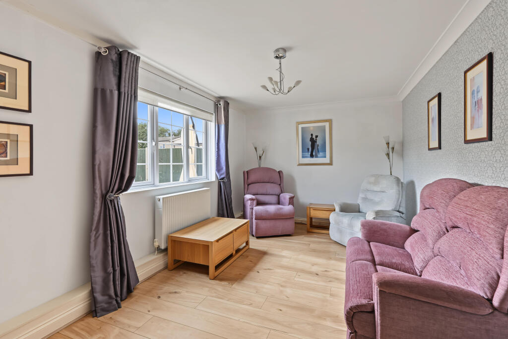 House in Stevenage - View 3
