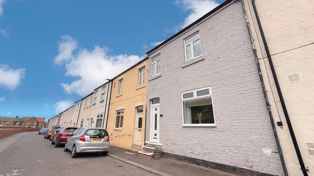 3-bed terraced on Zetland Row, TS13, £125,000