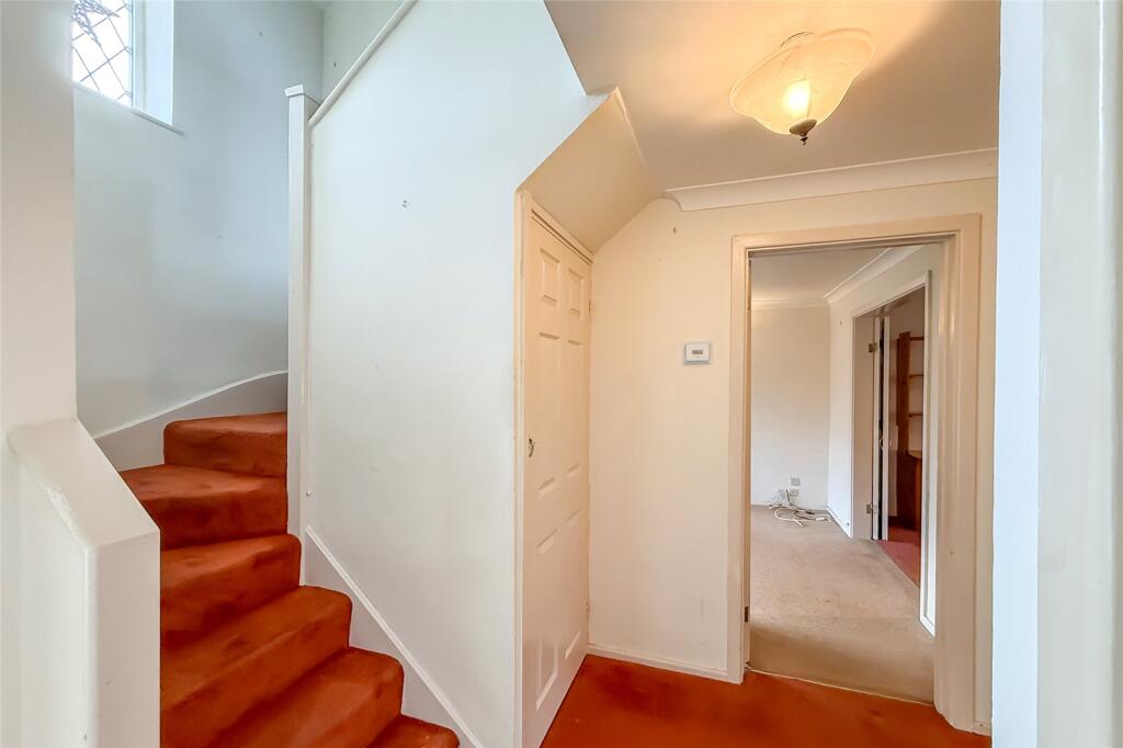 House in St Albans, St Stephen - More
