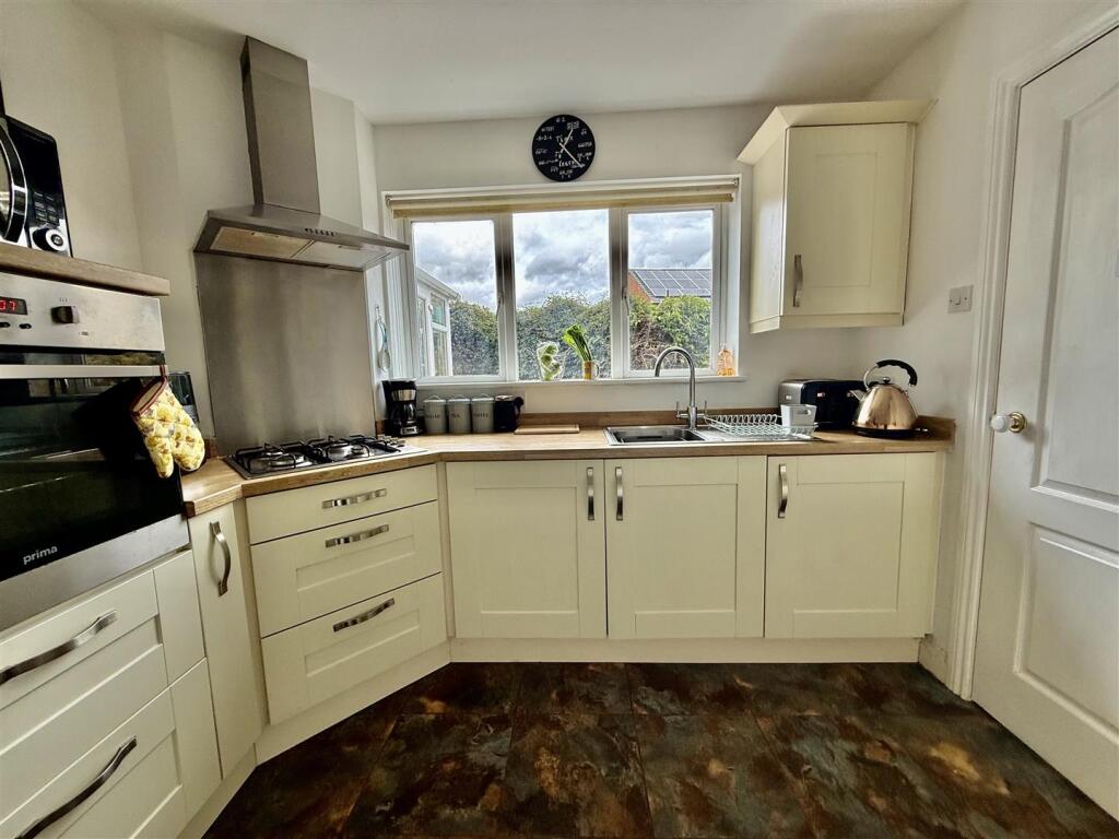 House in Darlington - More