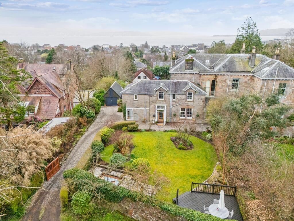 Main image of property: Strathtullis Cottage, 50 Havelock Street, Helensburgh, G84 7HH