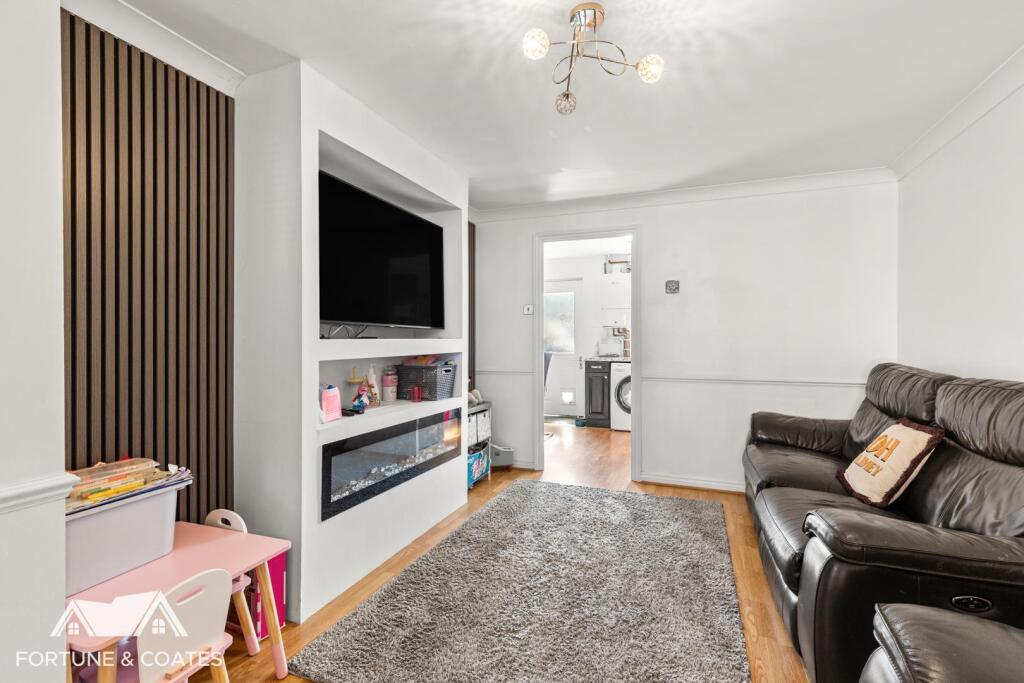 House in Harlow, Church Langley - View 2