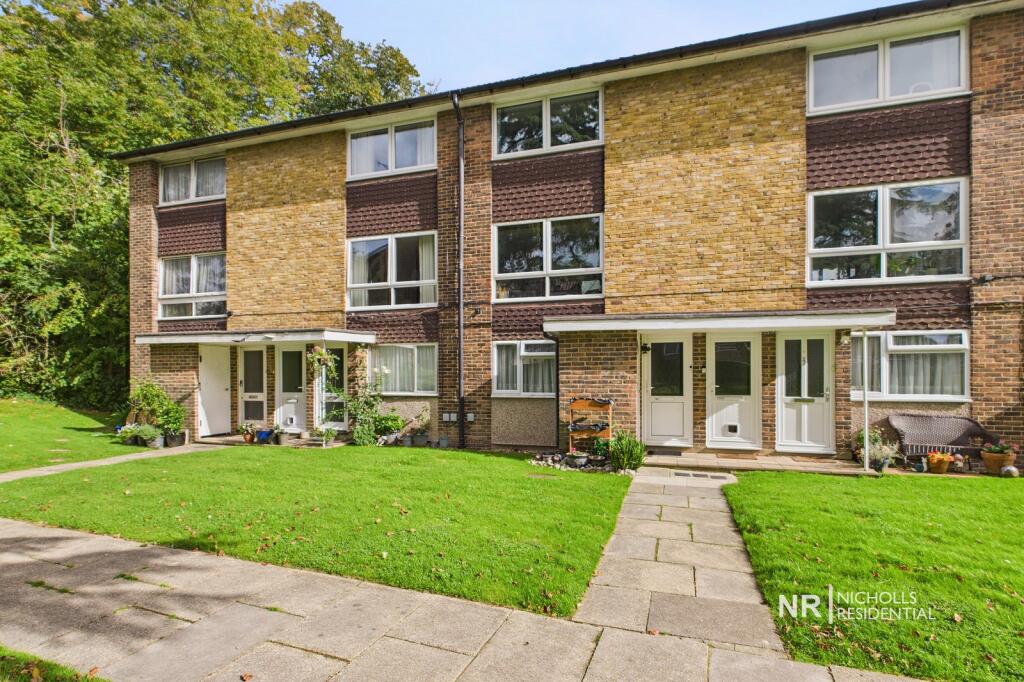 Main image of property: Cotswold Court, Horsham, West Sussex. RH13