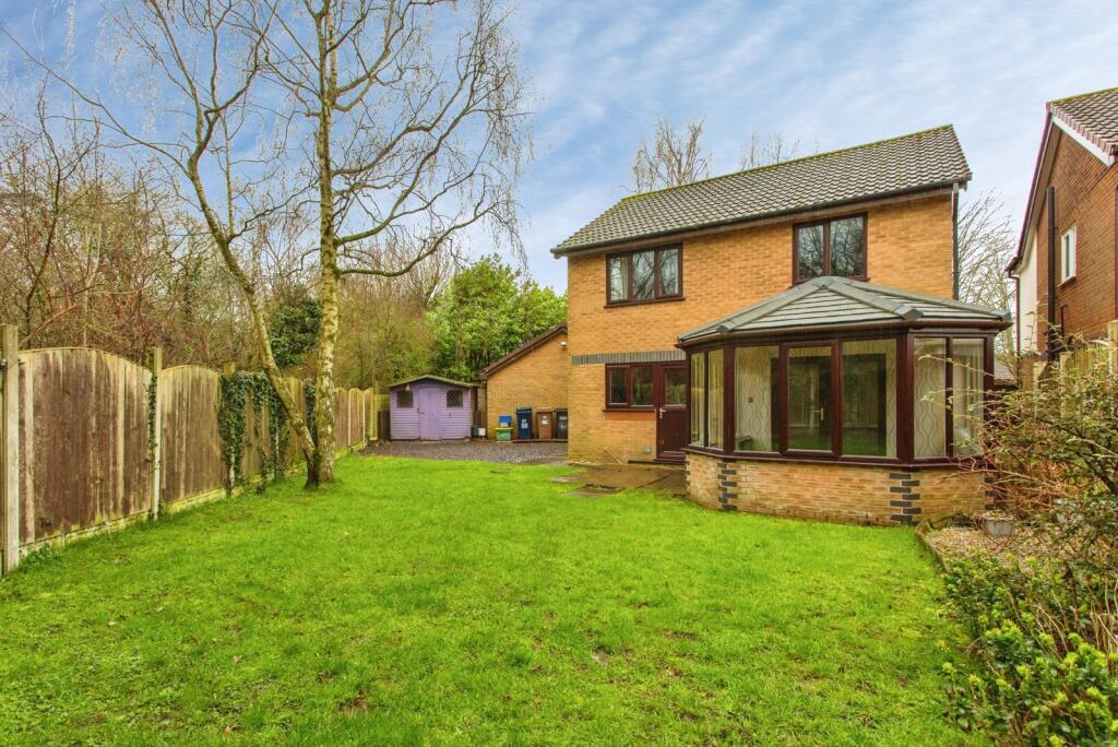 Main image of property: Fossdale Moss, Leyland, PR26