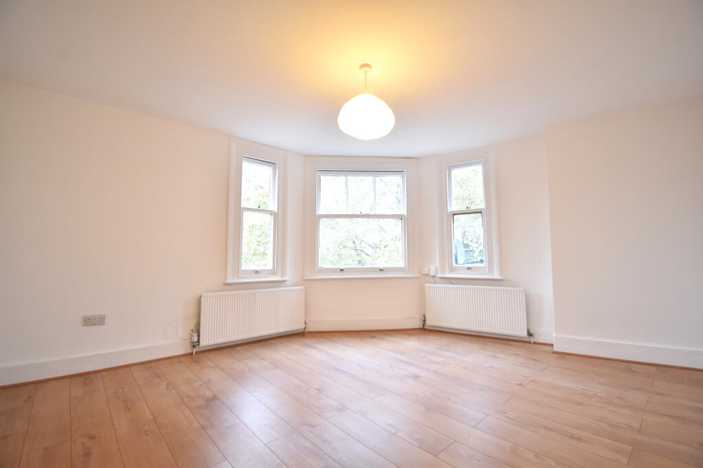 Apartment in London - View 4