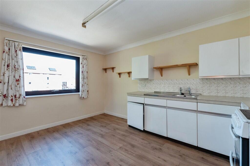 Apartment in Bournemouth - View 3
