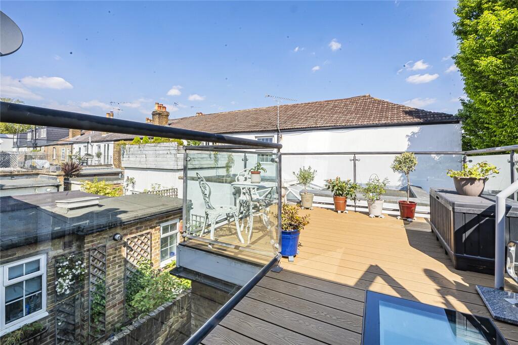 House in Twickenham - View 2