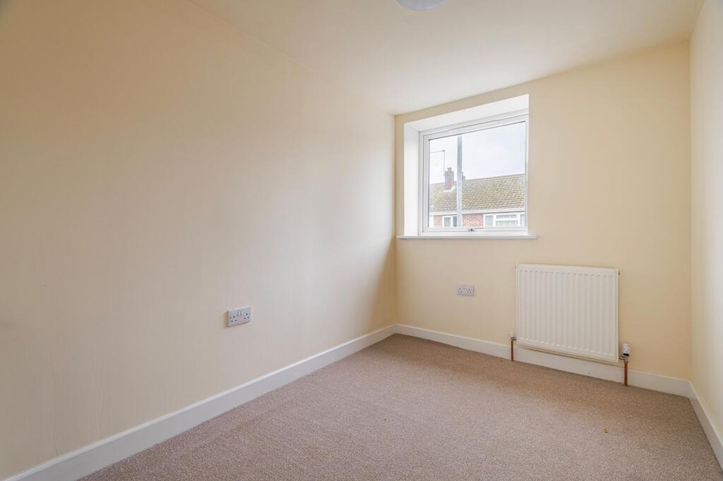 House in East Suffolk, Lowestoft - More