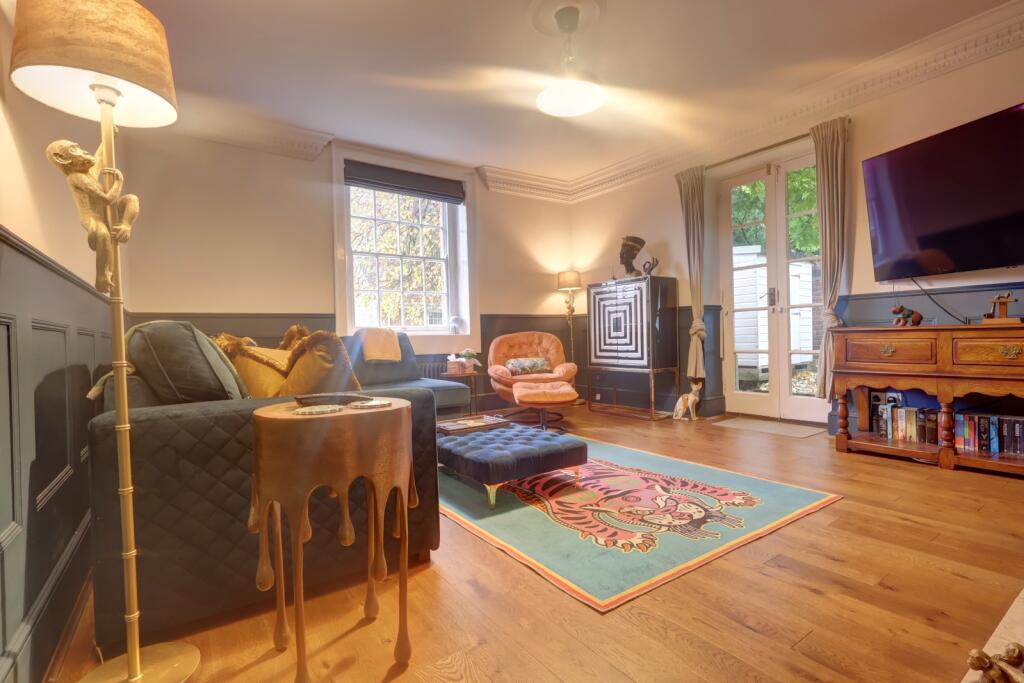 Apartment in Hemel Hempstead, High Wycombe Community Board - View 2