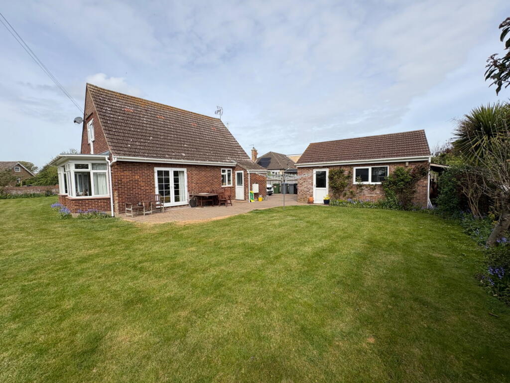 Main image of property: Ferry Road, Felixstowe, IP11 9LN