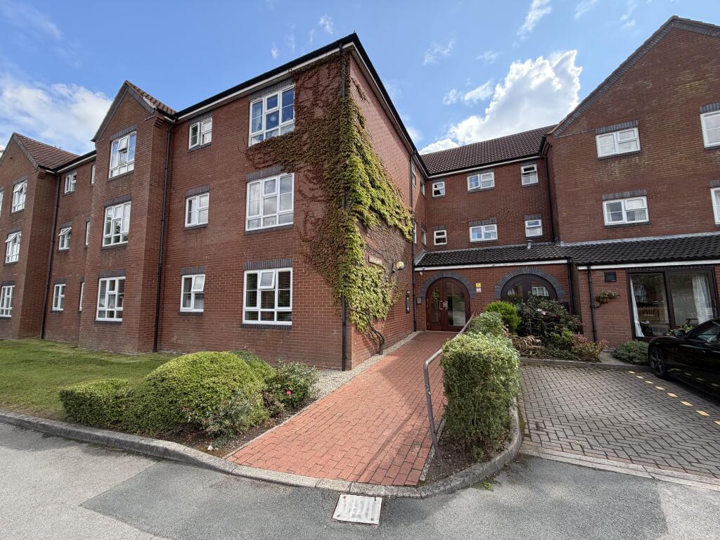 Main image of property: Flat 12A Woodlands, The Spinney, Leeds LS17 6TQ