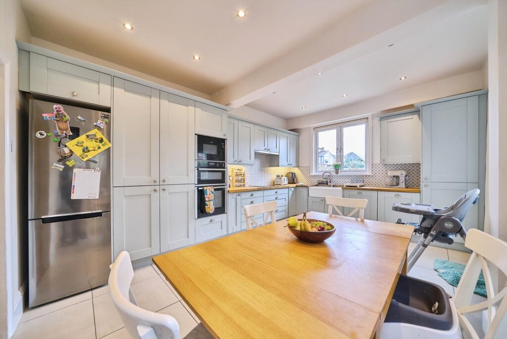 House in London, Canning Town - View 2