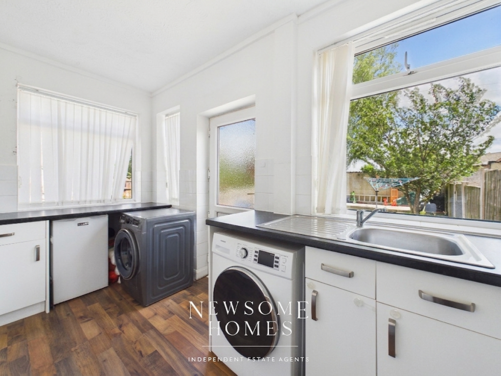 Victoria Road, Bagillt - View 6