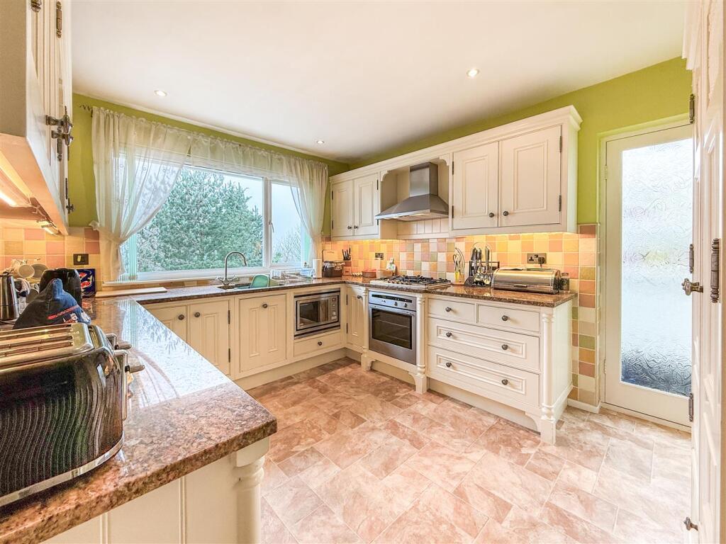 Barton Hill Road, Torquay – pohled 3