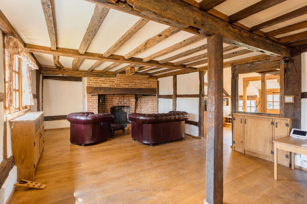 Langley Lane, Ifield, RH11 - More
