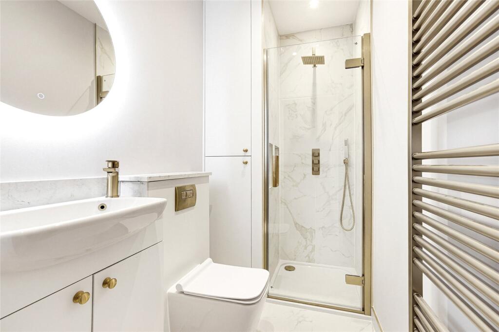 Apartment in London - More