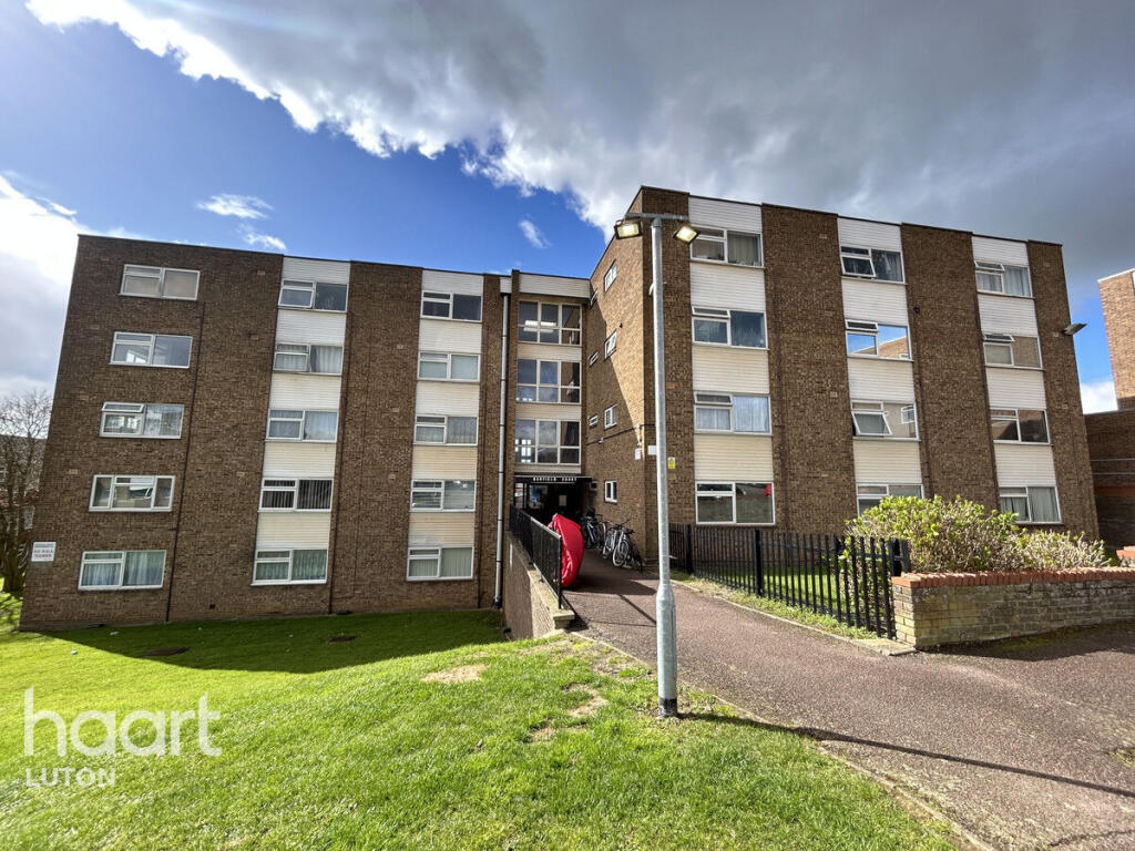 Main image of property: Handcross Road, Luton