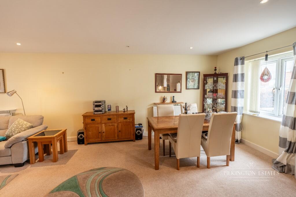 Grantley Gardens, Plymouth, Devon, PL3 photo 4