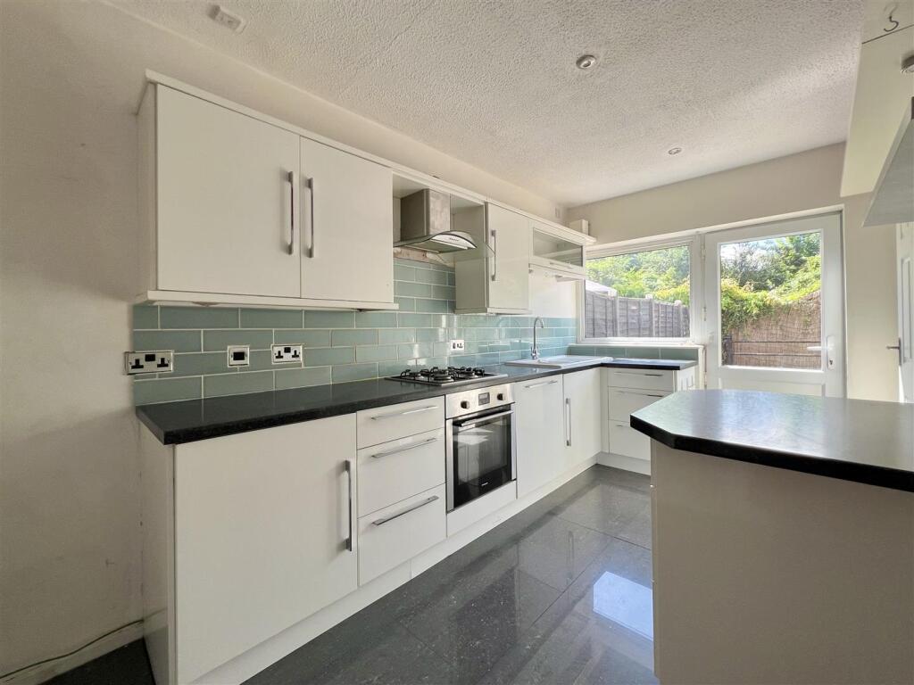 House in Bromsgrove, Hagley - More