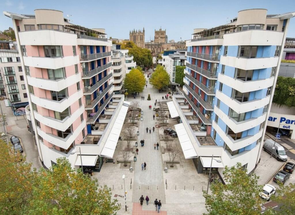 Main image of property: Harbourside, Balmoral House, BS1 5LN