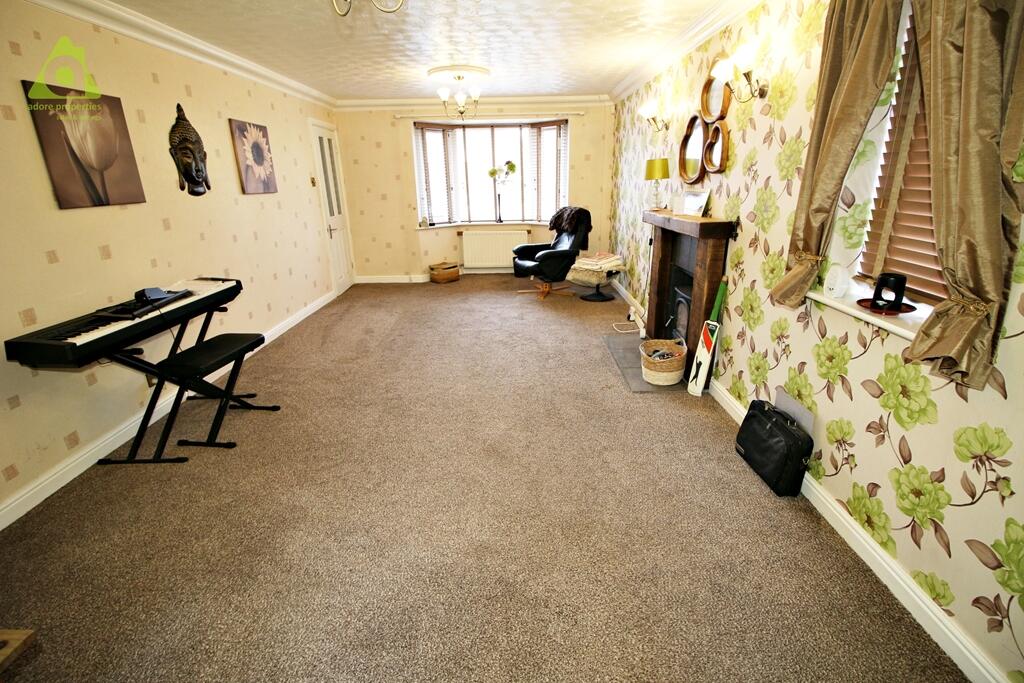 Parkway, Westhoughton, BL5 2RZ photo 3