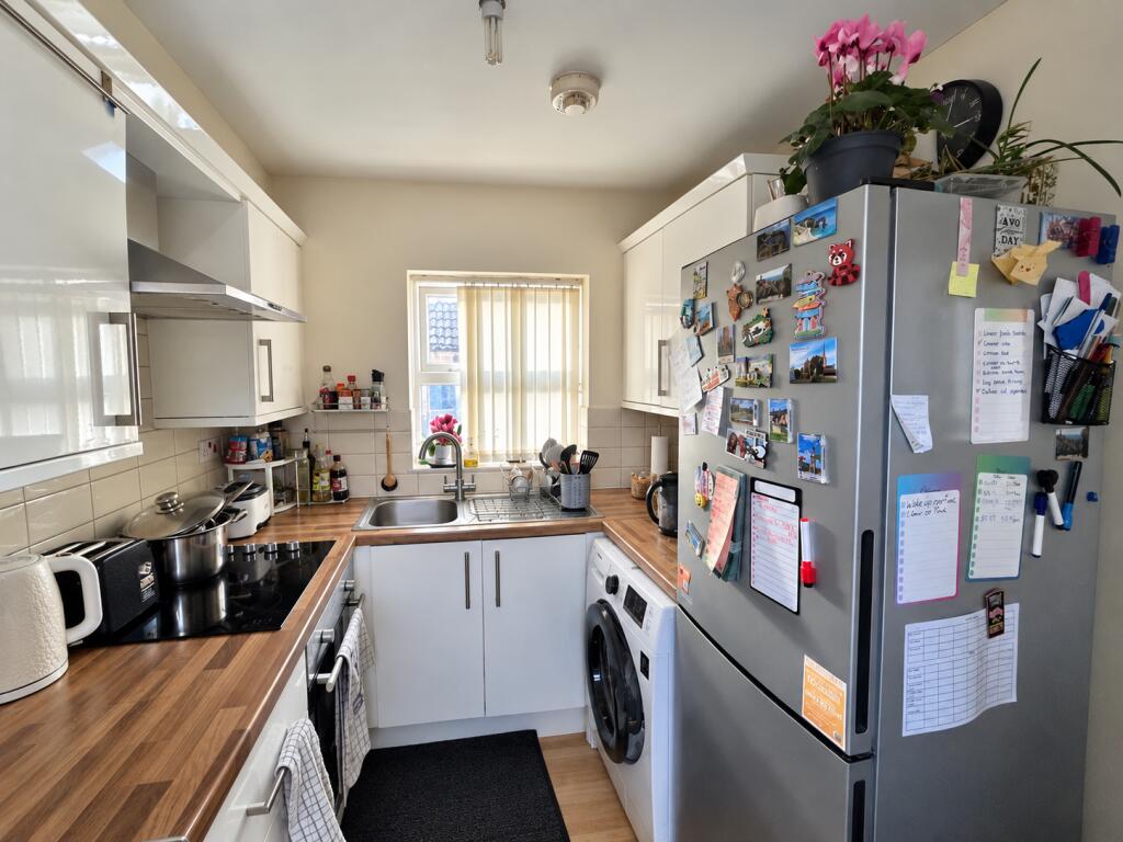 House in Milton Keynes, Bedford - View 5
